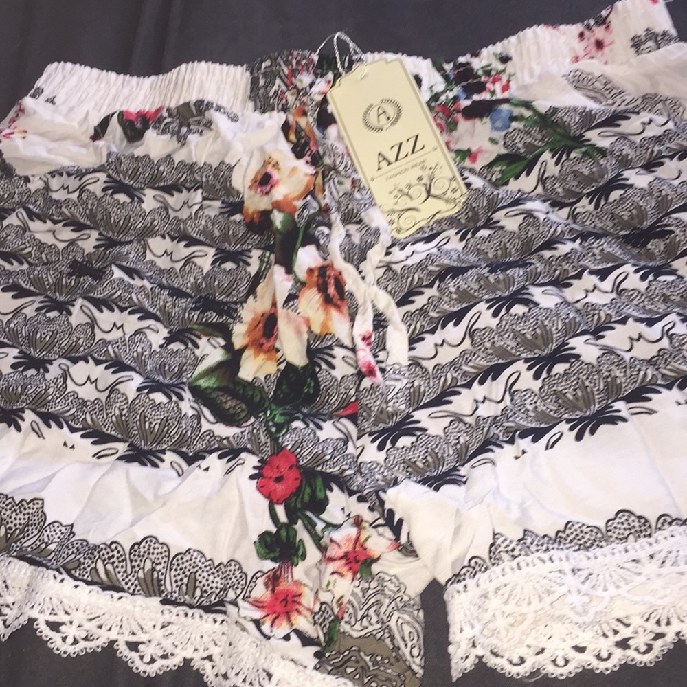 floral shorts